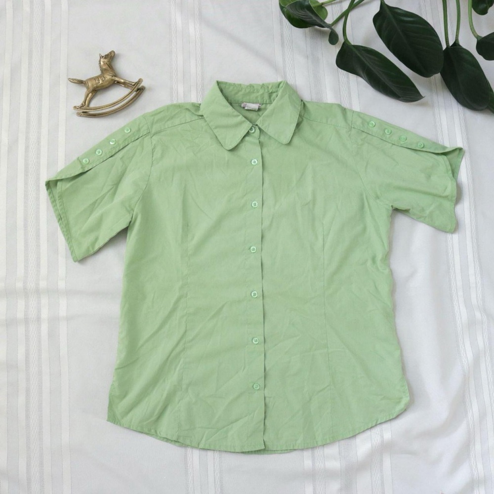 American Sweetheart light green collared blouse